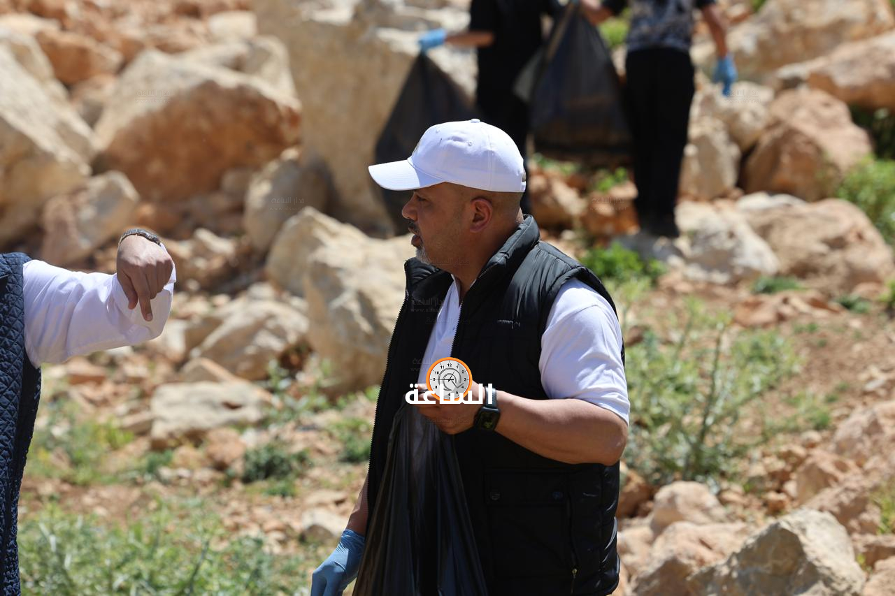 Madar Al-Saa Images 0.5226355952590631