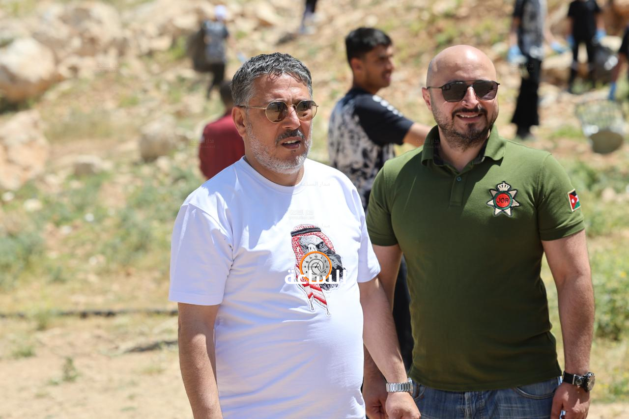 Madar Al-Saa Images 0.43785268001956