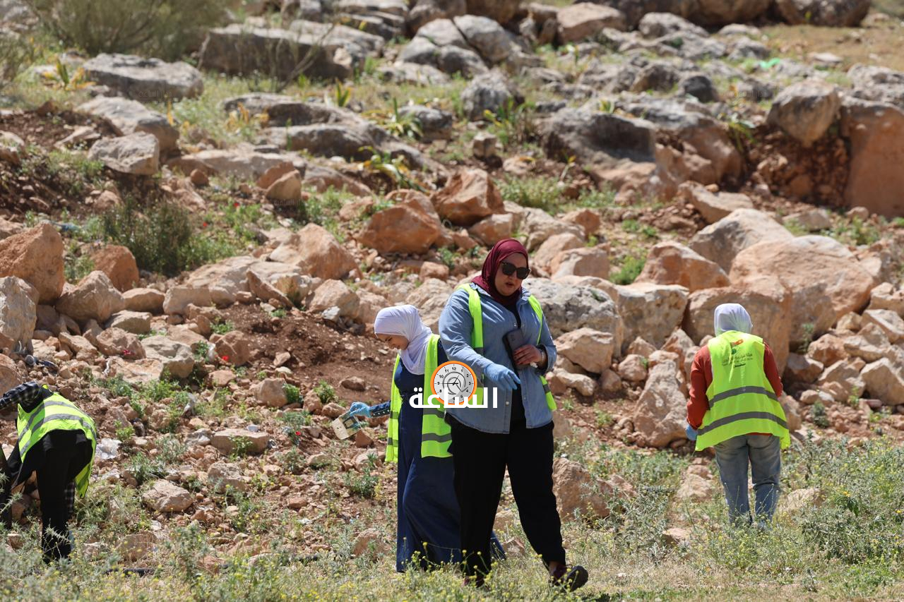 Madar Al-Saa Images 0.37757356577939327