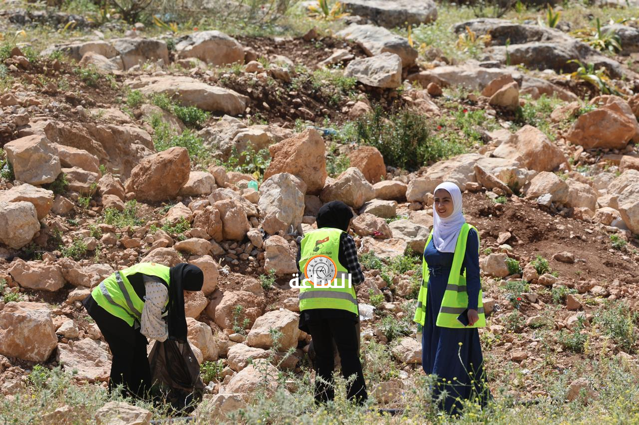 Madar Al-Saa Images 0.10283675502763523