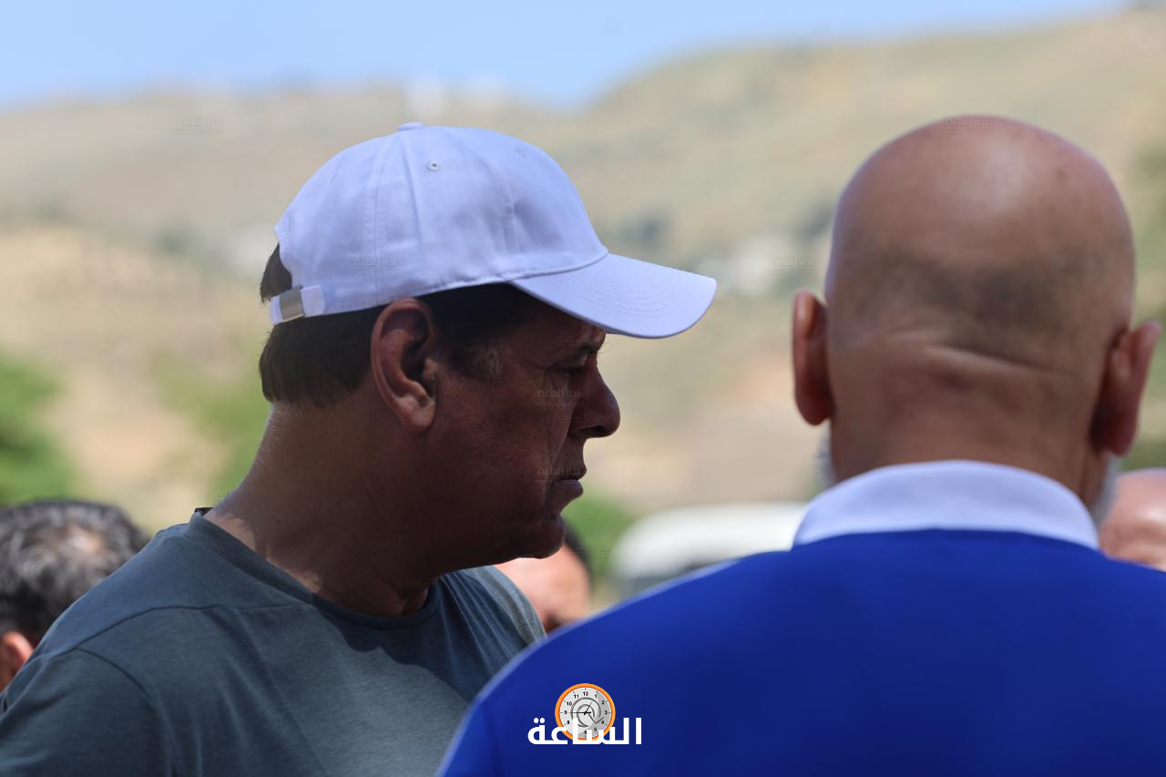 Madar Al-Saa Images 0.4542530474363774