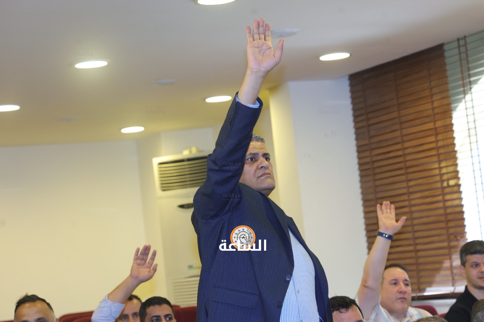 Madar Al-Saa Images 0.02544393404751455