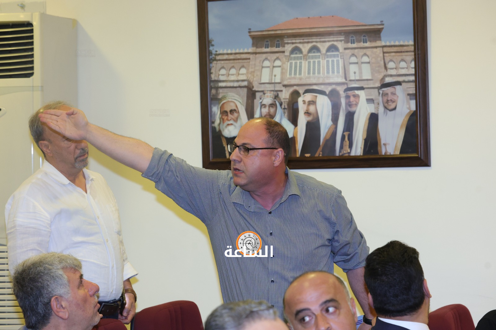 Madar Al-Saa Images 0.340816344405912