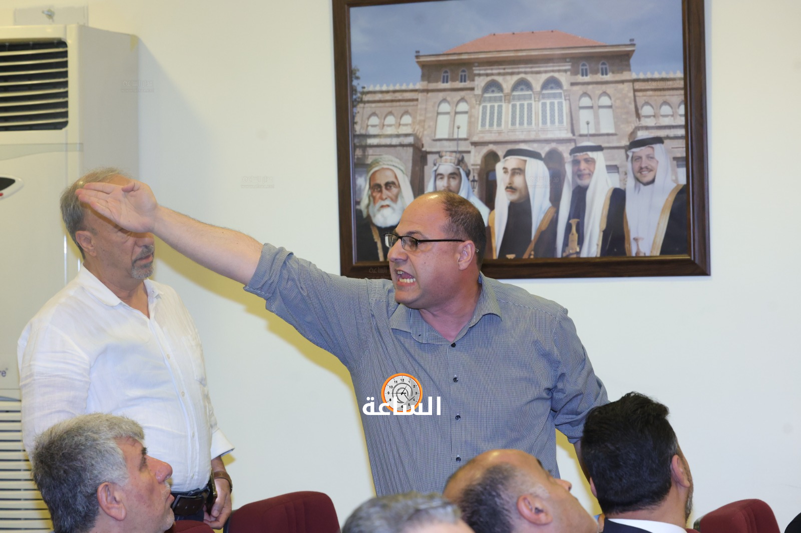 Madar Al-Saa Images 0.718023739320813