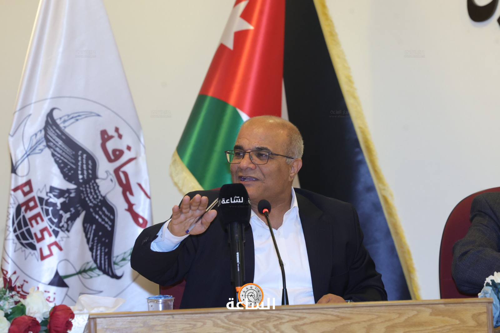 Madar Al-Saa Images 0.264662273229328