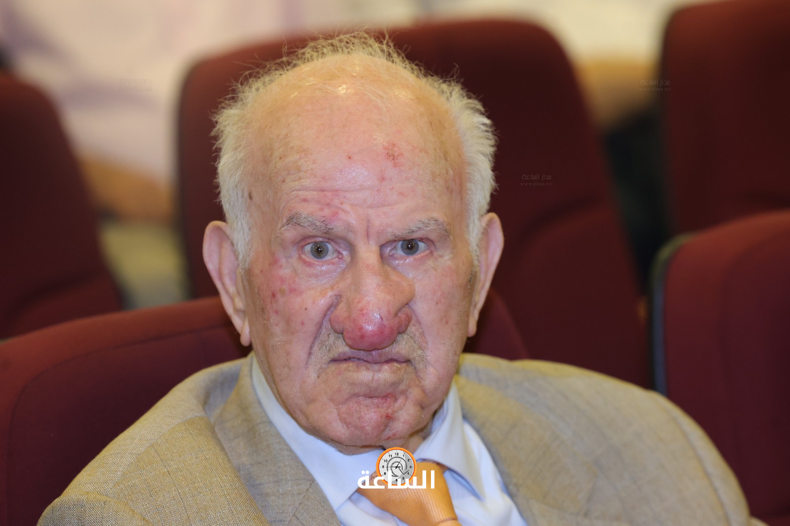 Madar Al-Saa Images 0.44288136948381684
