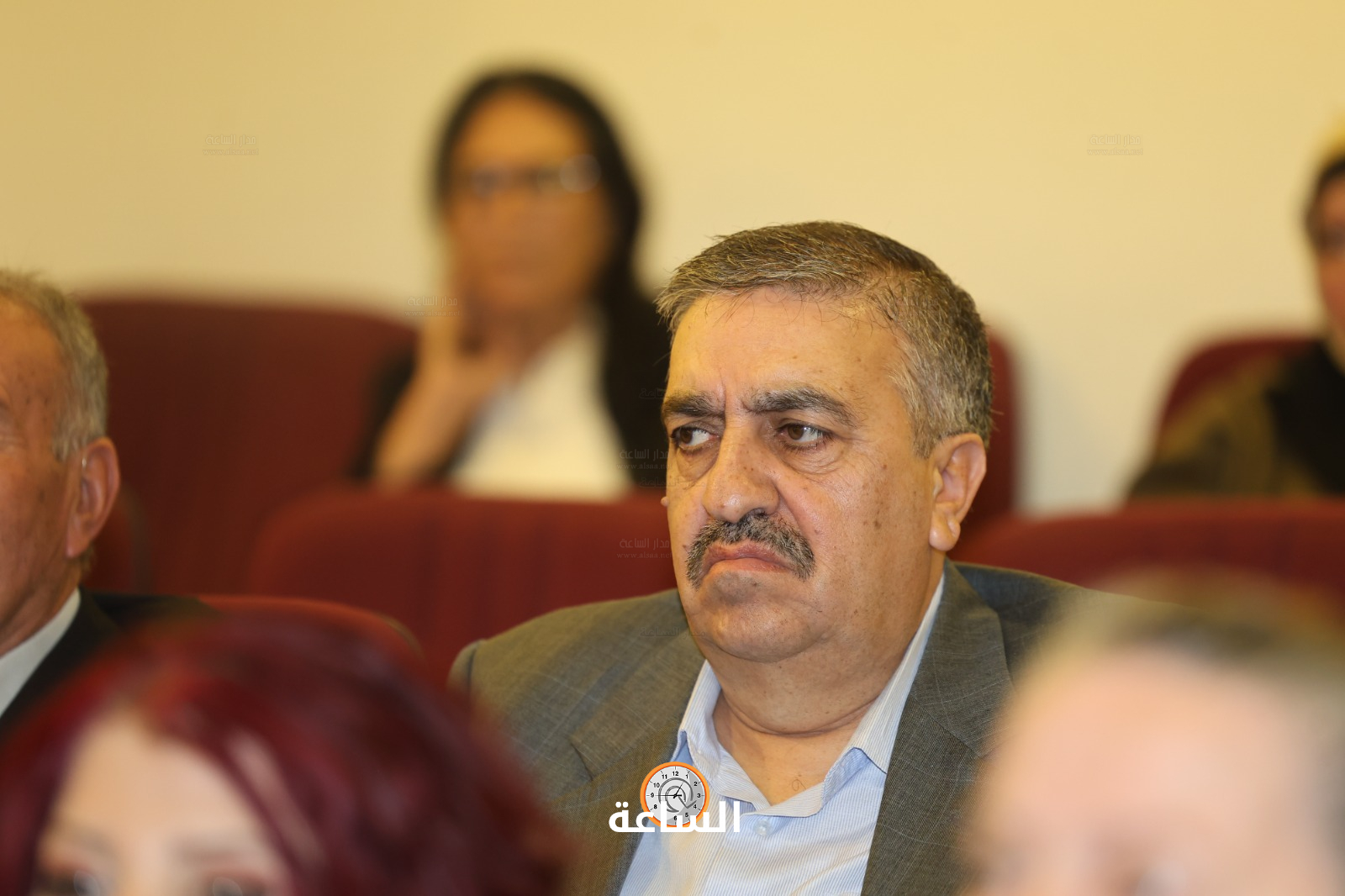 Madar Al-Saa Images 0.8396056232244887