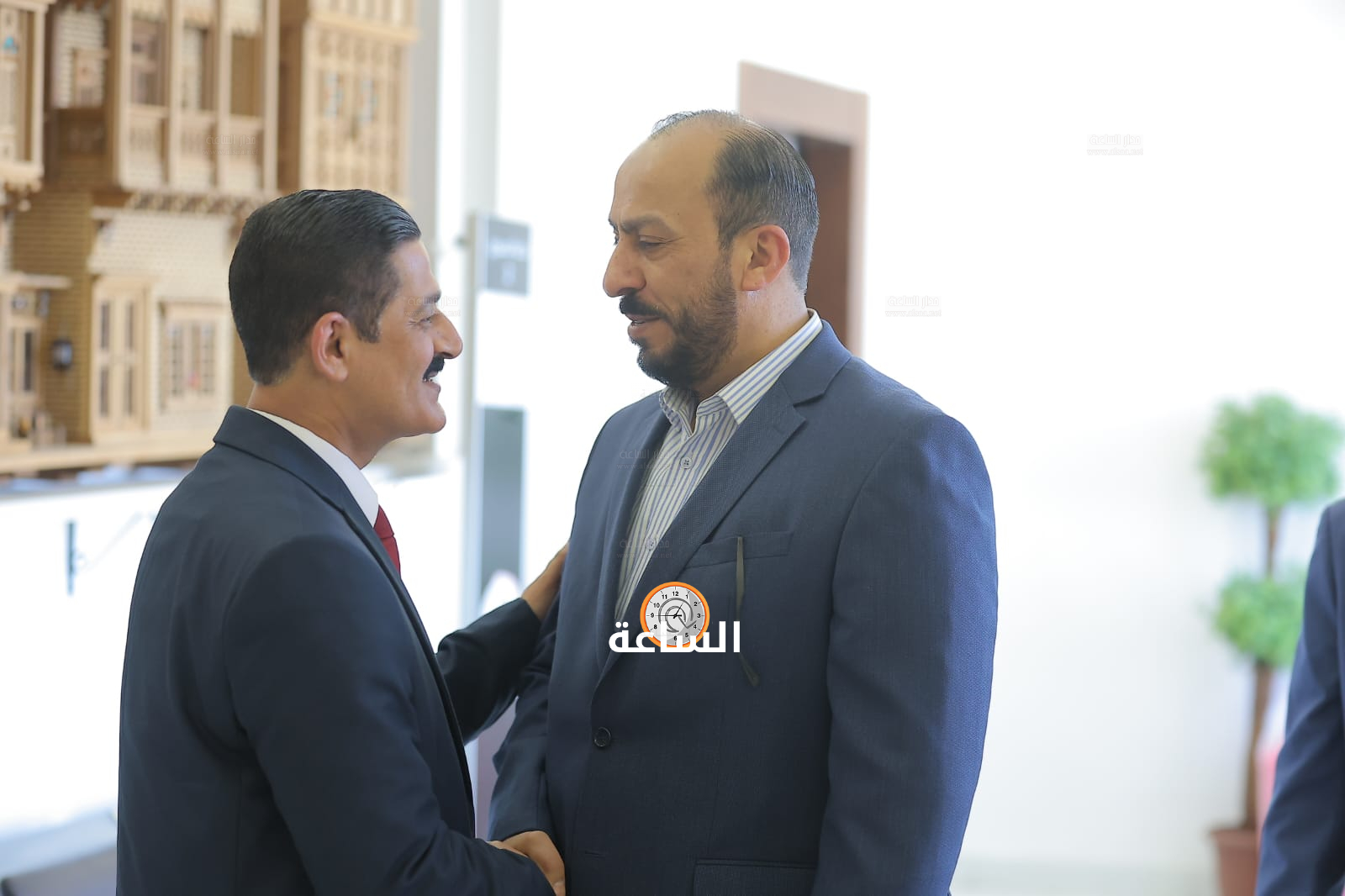Madar Al-Saa Images 0.08944431496962635