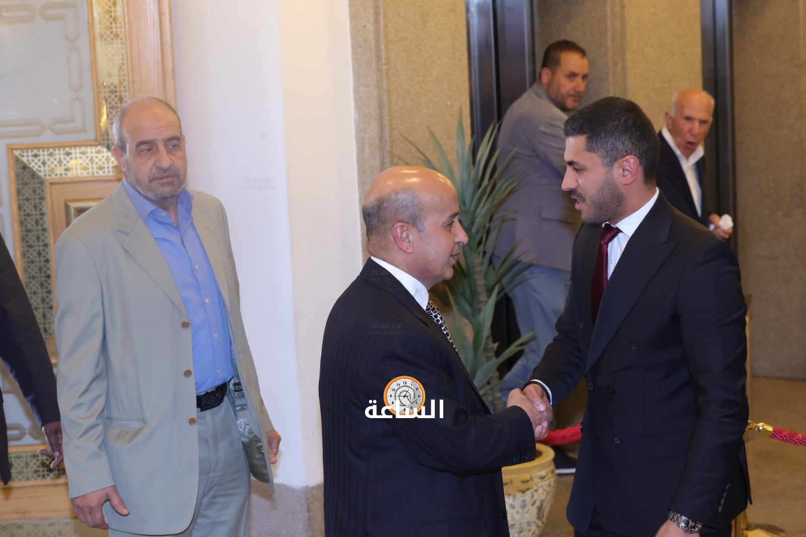 Madar Al-Saa Images 0.3392905315404552