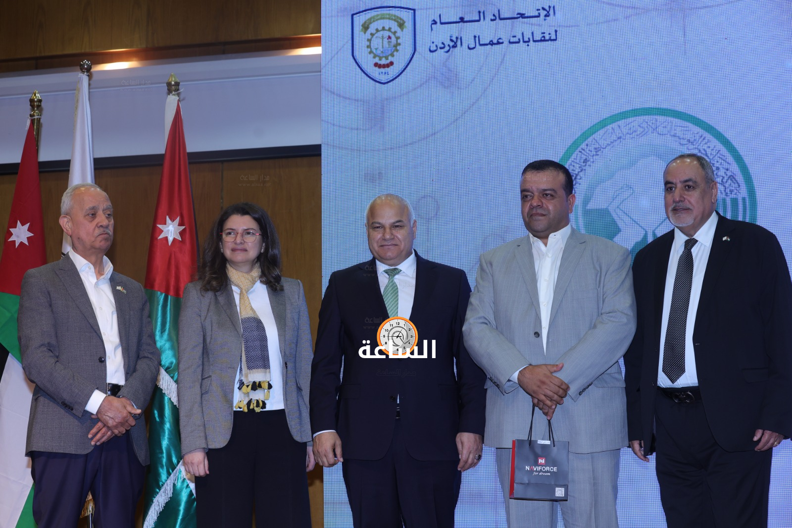 Madar Al-Saa Images 0.6914299803969327