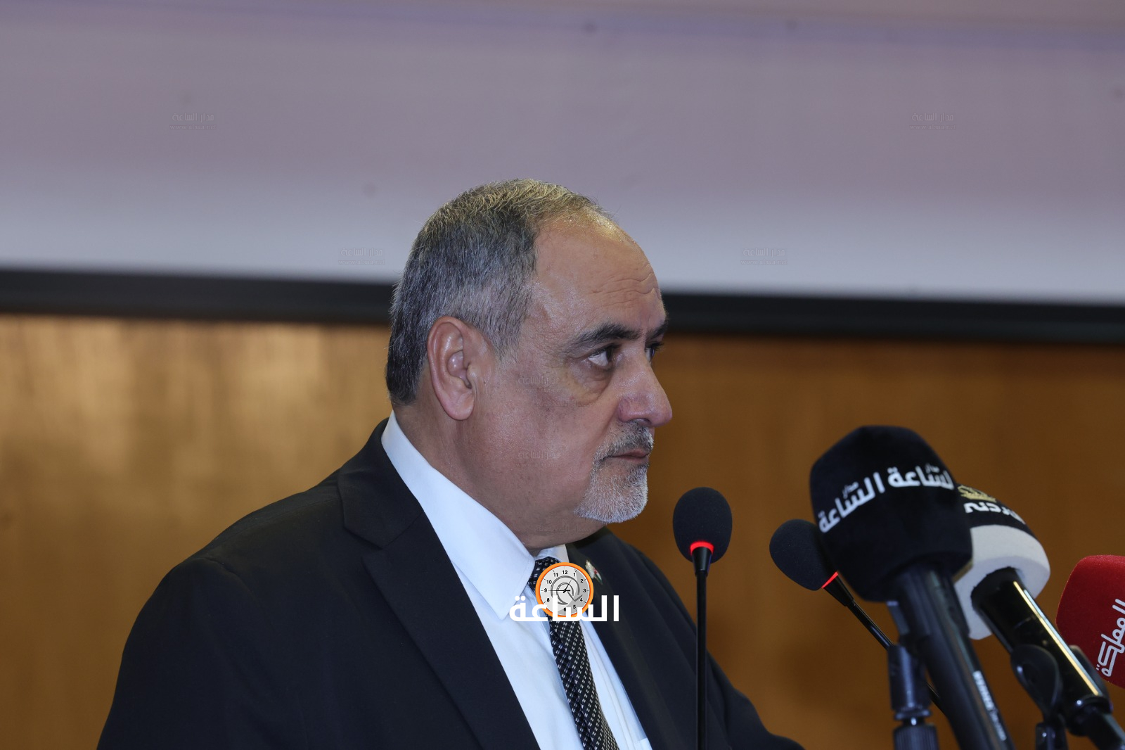 Madar Al-Saa Images 0.7707153466270675