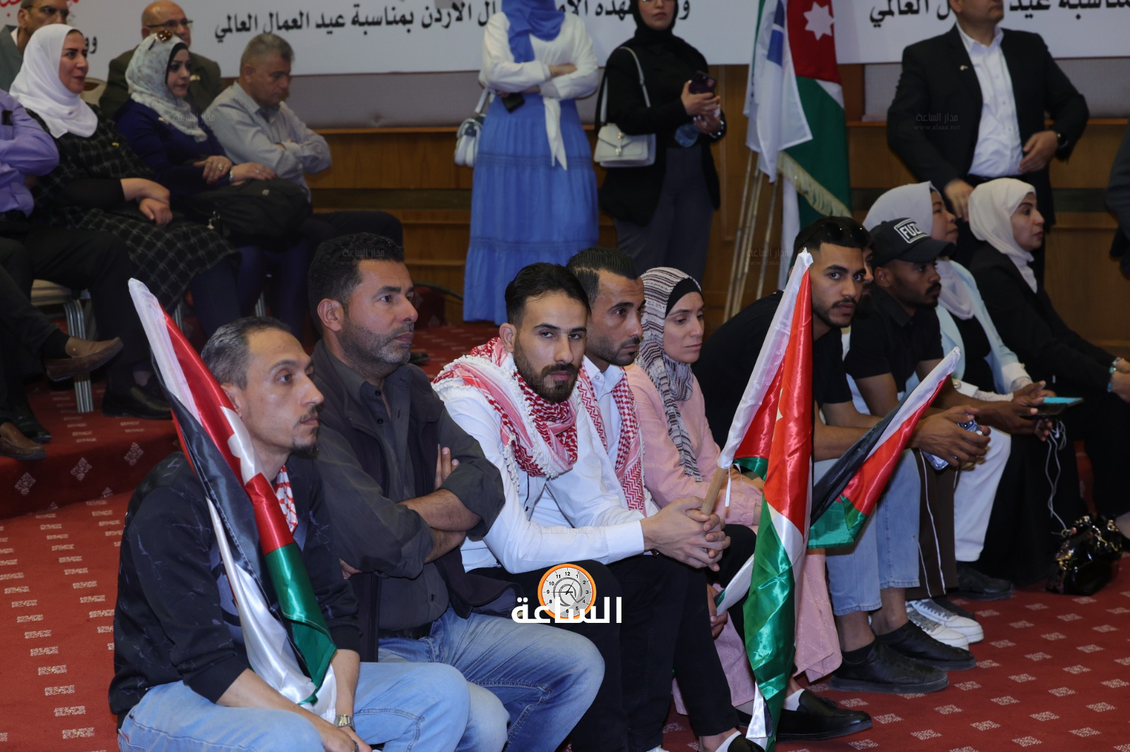 Madar Al-Saa Images 0.2195156130544038