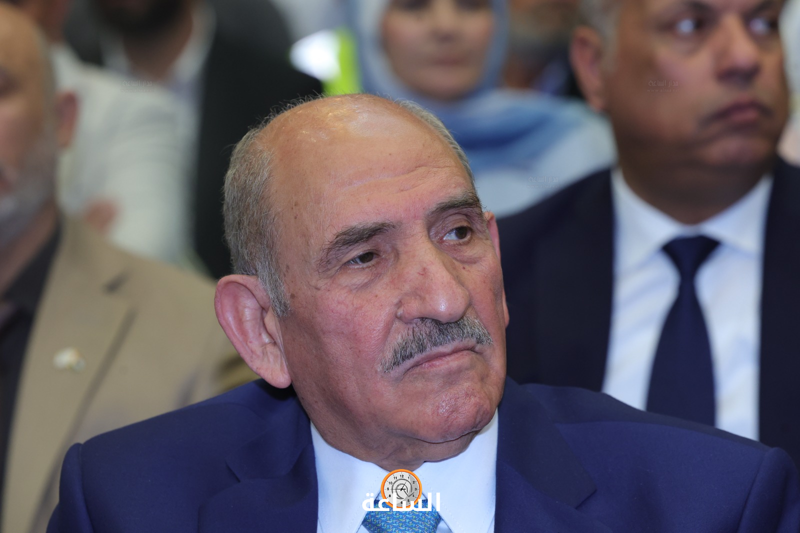 Madar Al-Saa Images 0.08804398421534898