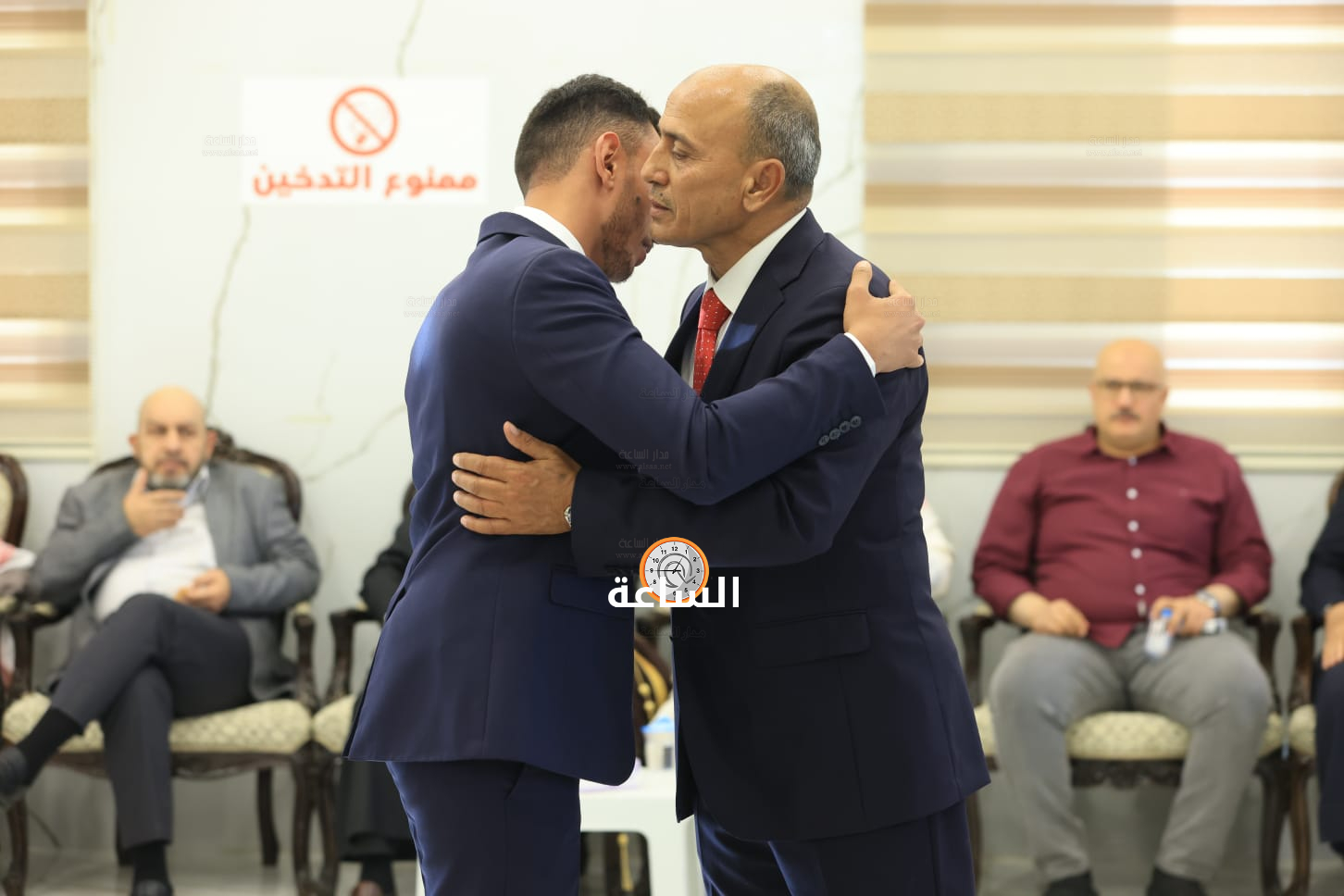 Madar Al-Saa Images 0.36038021615366544