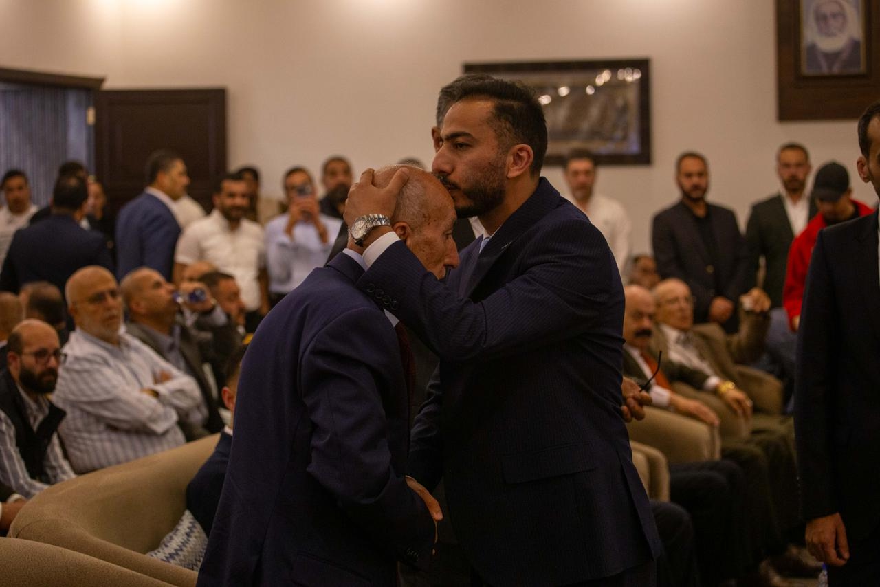 Madar Al-Saa Images 0.144350804450608
