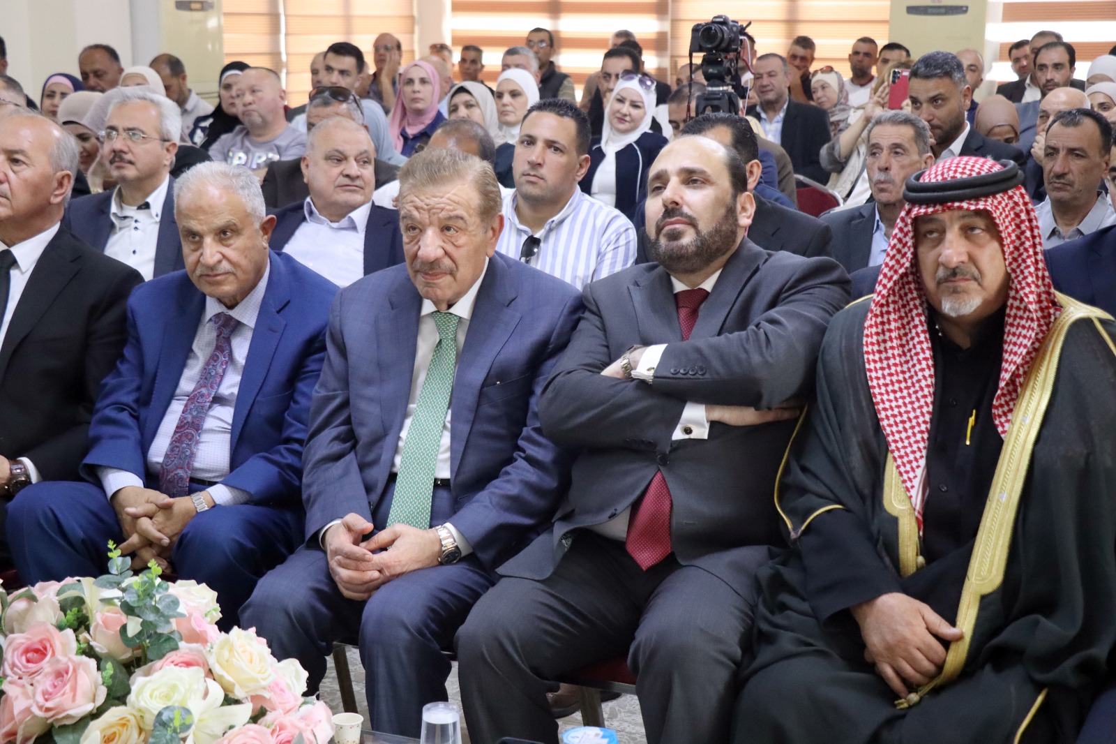 Madar Al-Saa Images 0.369901199281219