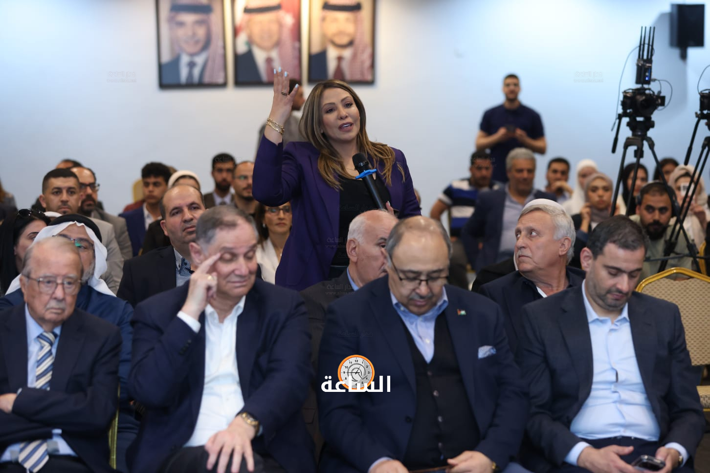 Madar Al-Saa Images 0.15726733442385044