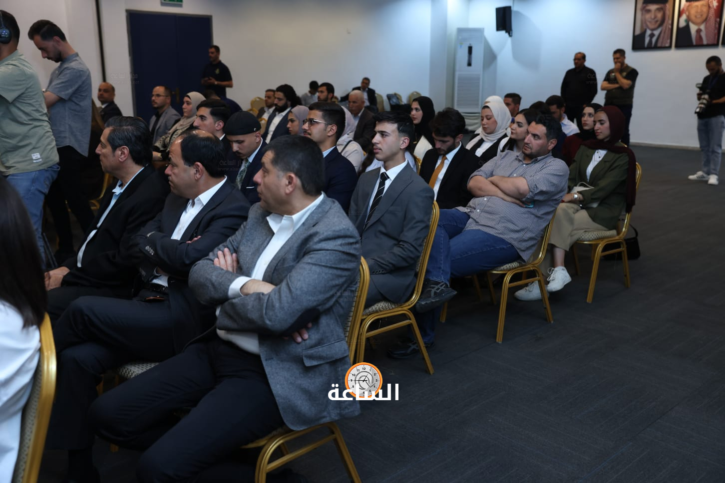 Madar Al-Saa Images 0.44320127090425365