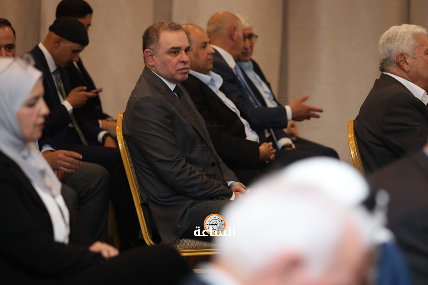 Madar Al-Saa Images 0.4296273403632117