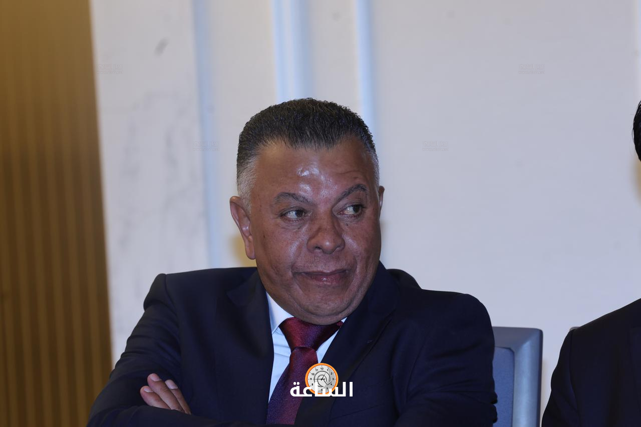 Madar Al-Saa Images 0.9889111560512216
