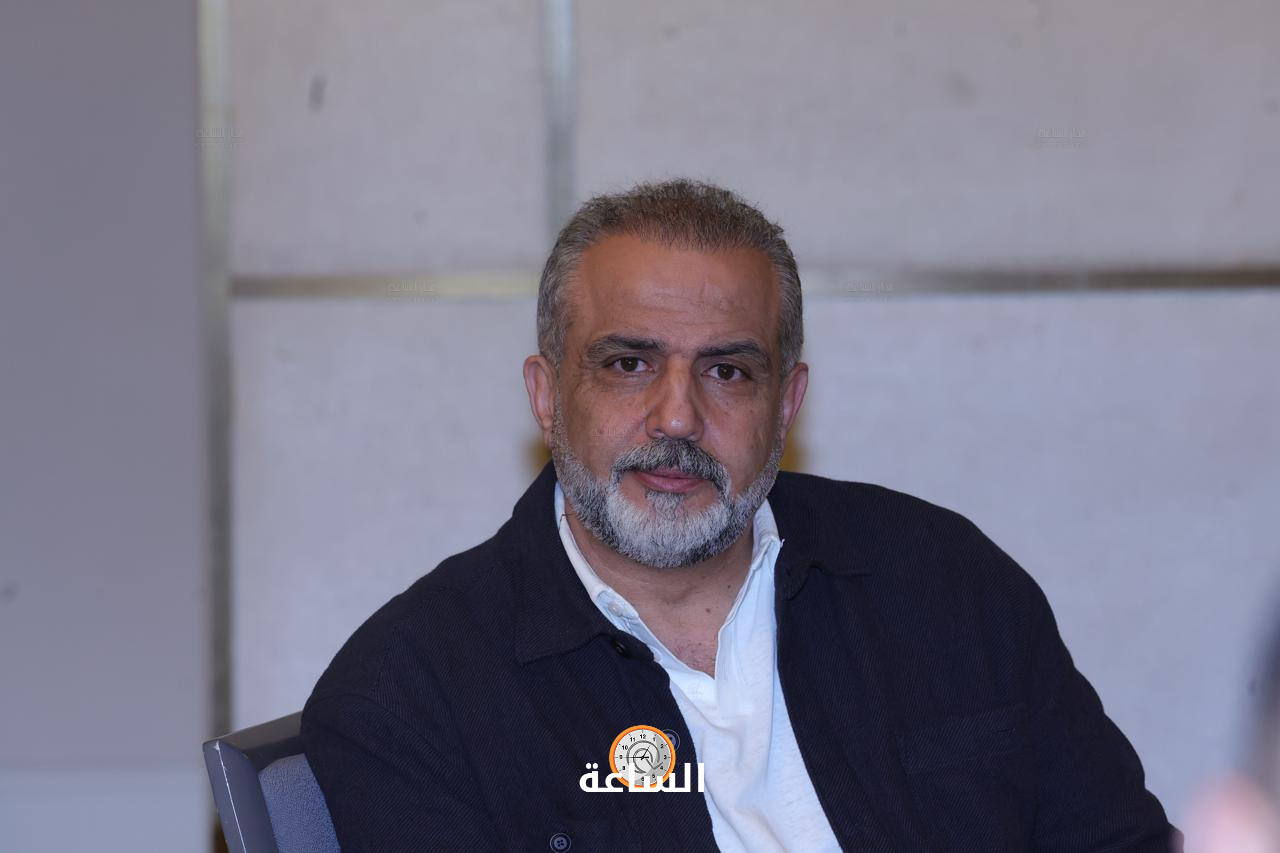 Madar Al-Saa Images 0.02489035043319565