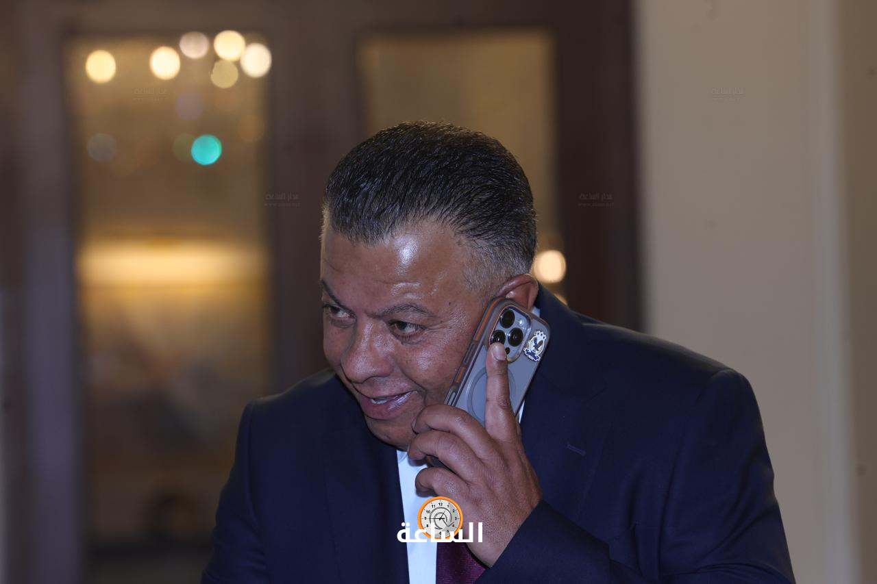 Madar Al-Saa Images 0.956577537593534