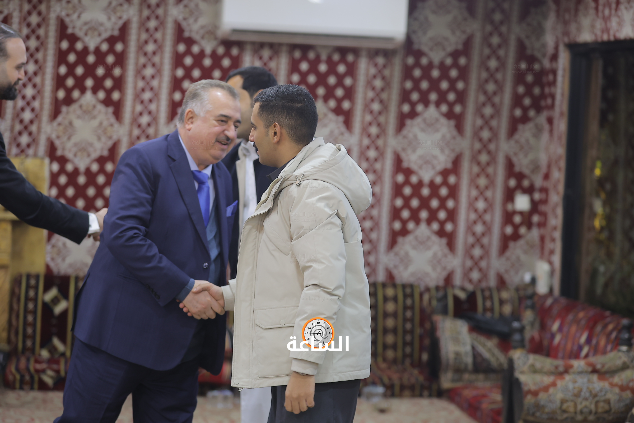 Madar Al-Saa Images 0.8436240374405757