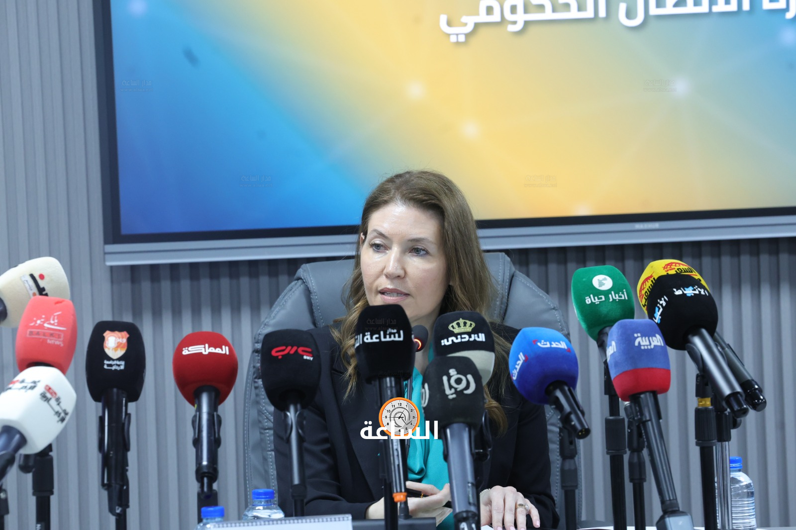 Madar Al-Saa Images 0.7058656161648997