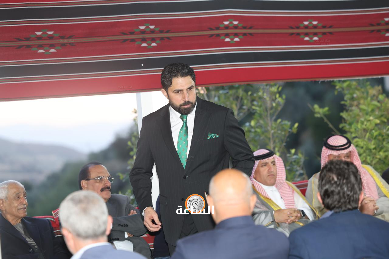 Madar Al-Saa Images 0.855483556259676