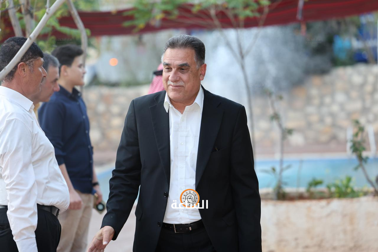 Madar Al-Saa Images 0.3997271086280766