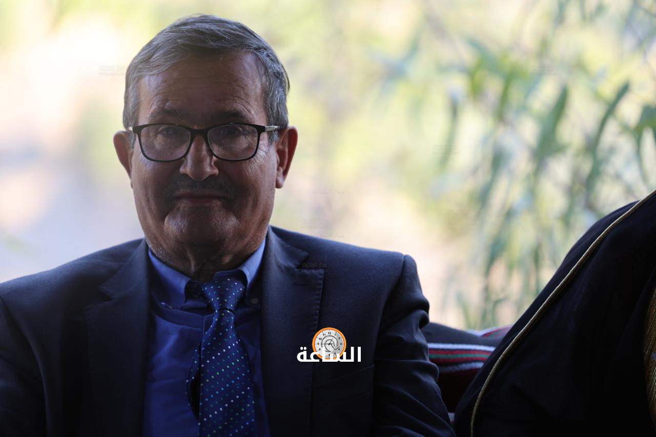 Madar Al-Saa Images 0.4357455616732009