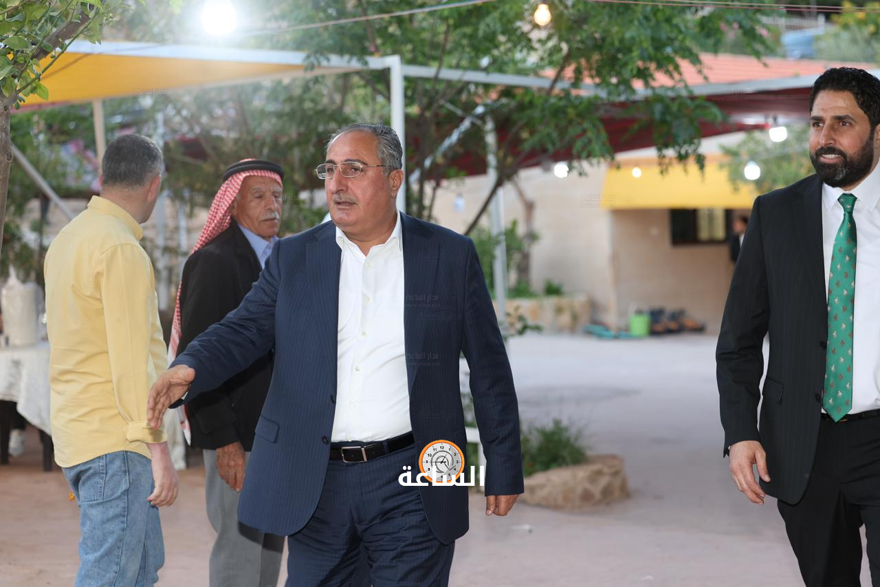 Madar Al-Saa Images 0.04414502037161361