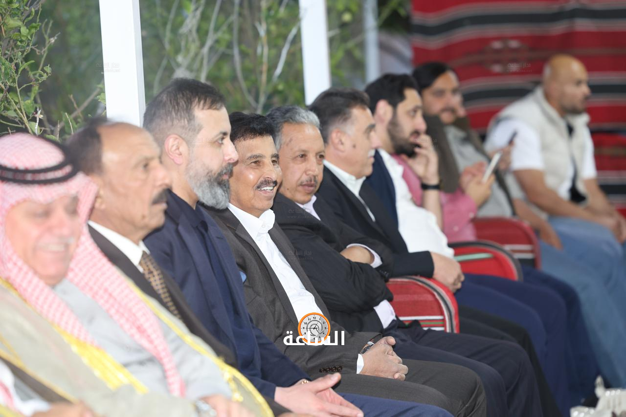 Madar Al-Saa Images 0.9770226842613937