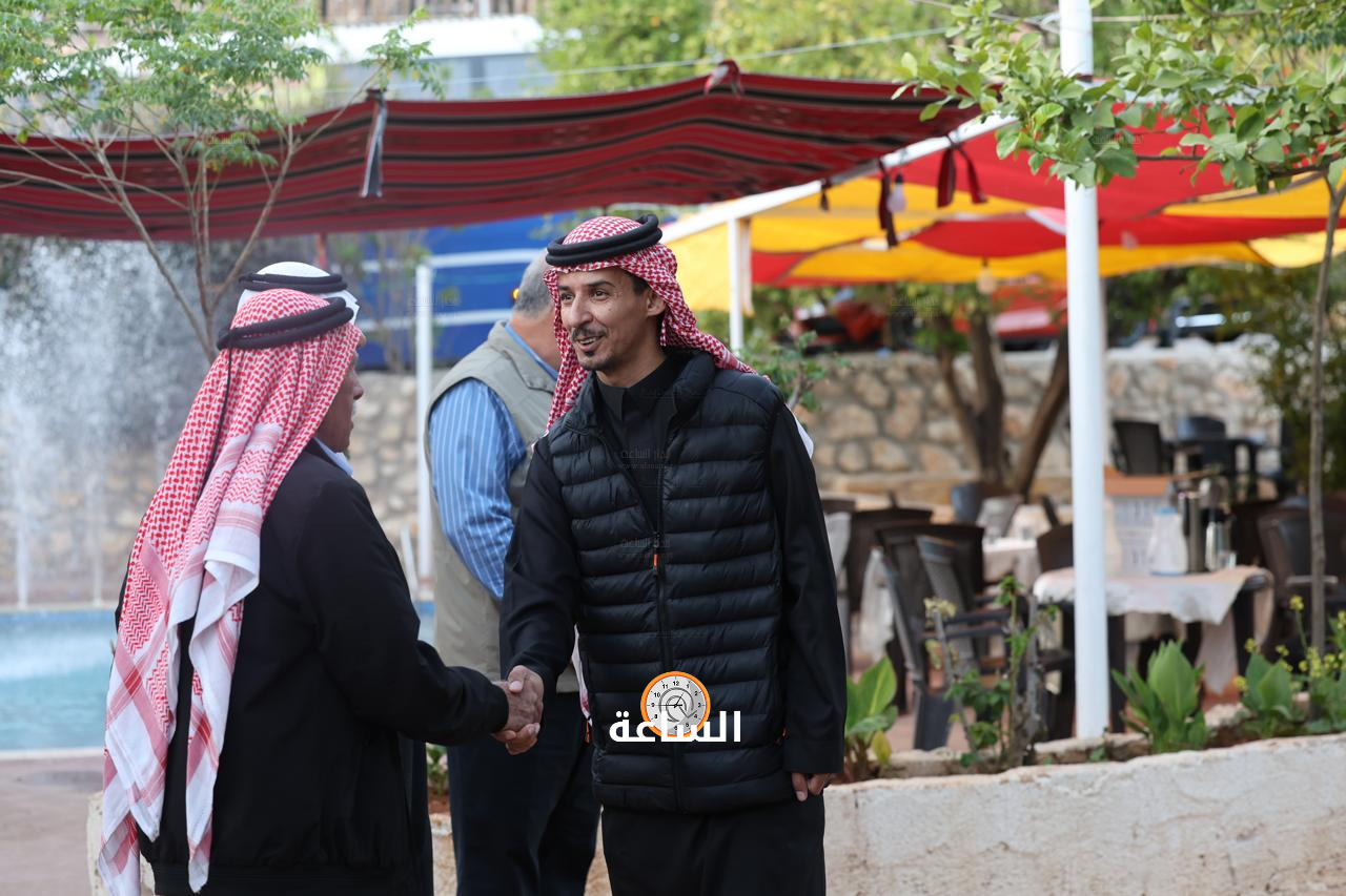 Madar Al-Saa Images 0.3976540301920436