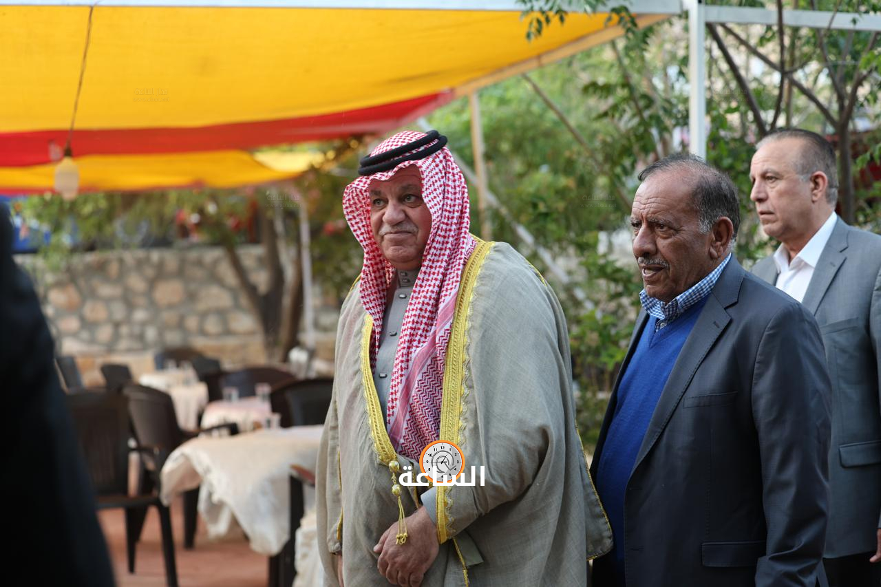 Madar Al-Saa Images 0.8517070227524999