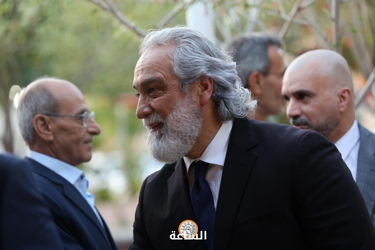 Madar Al-Saa Images 0.977859292038096