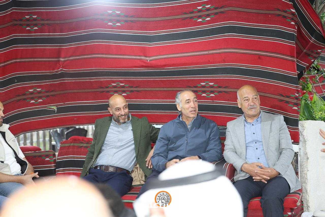Madar Al-Saa Images 0.19514572346364456