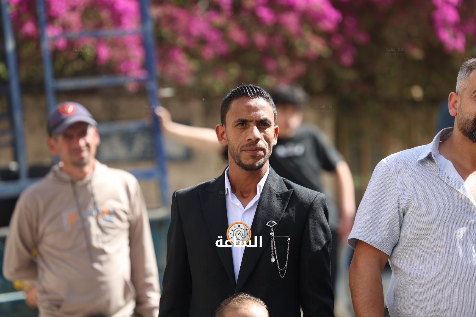 Madar Al-Saa Images 0.3532792594780043