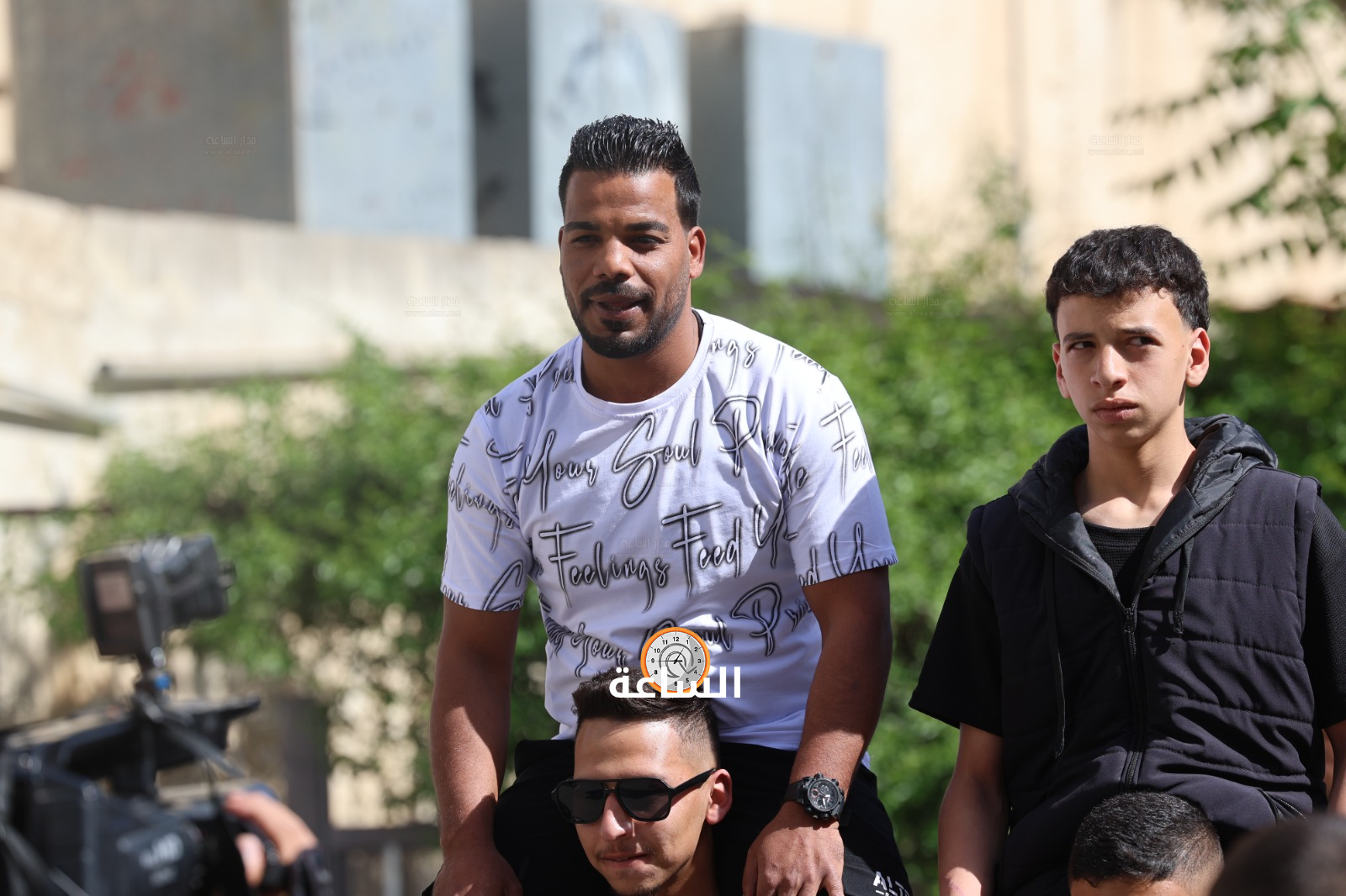 Madar Al-Saa Images 0.04065862689436539