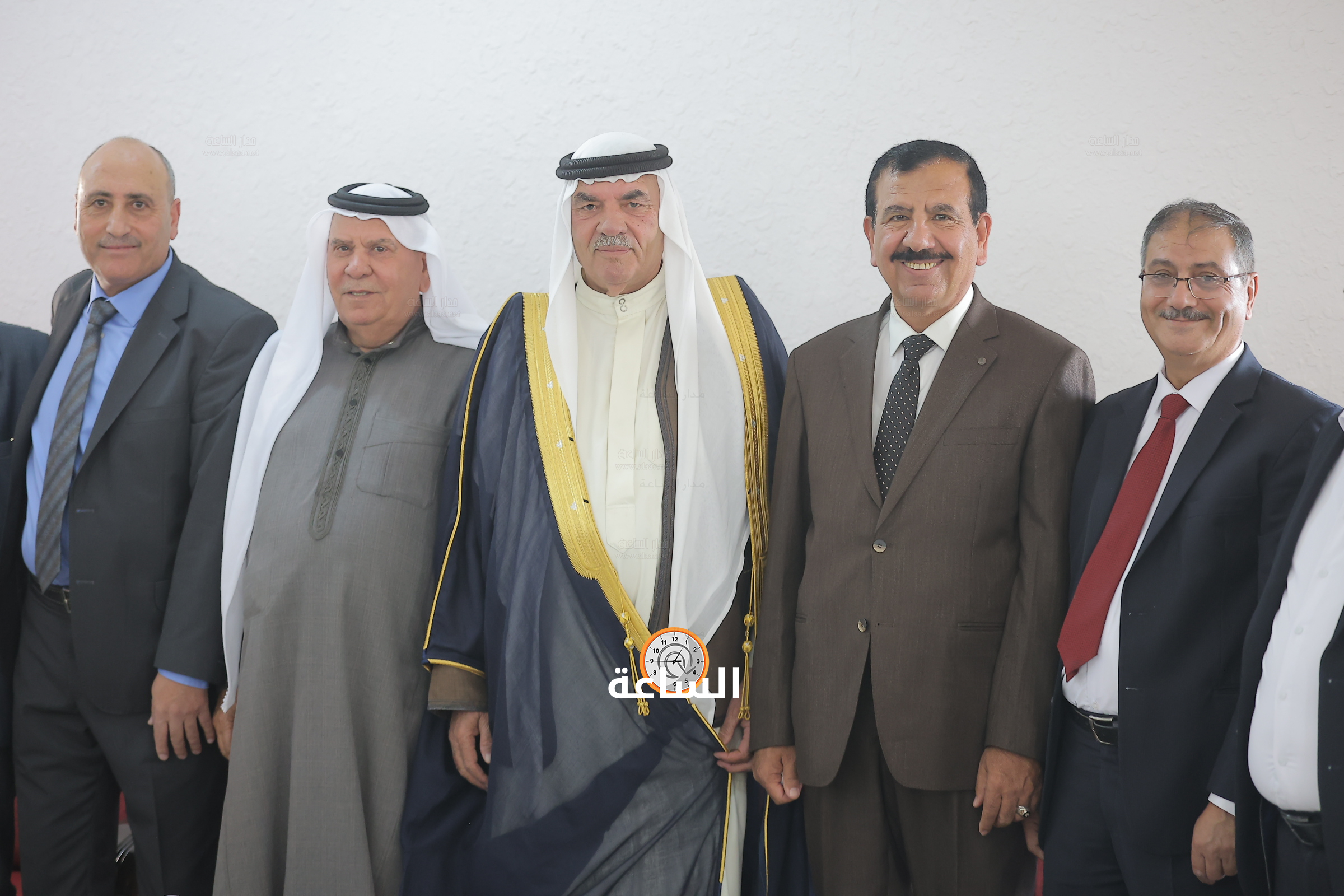 Madar Al-Saa Images 0.472972004617913