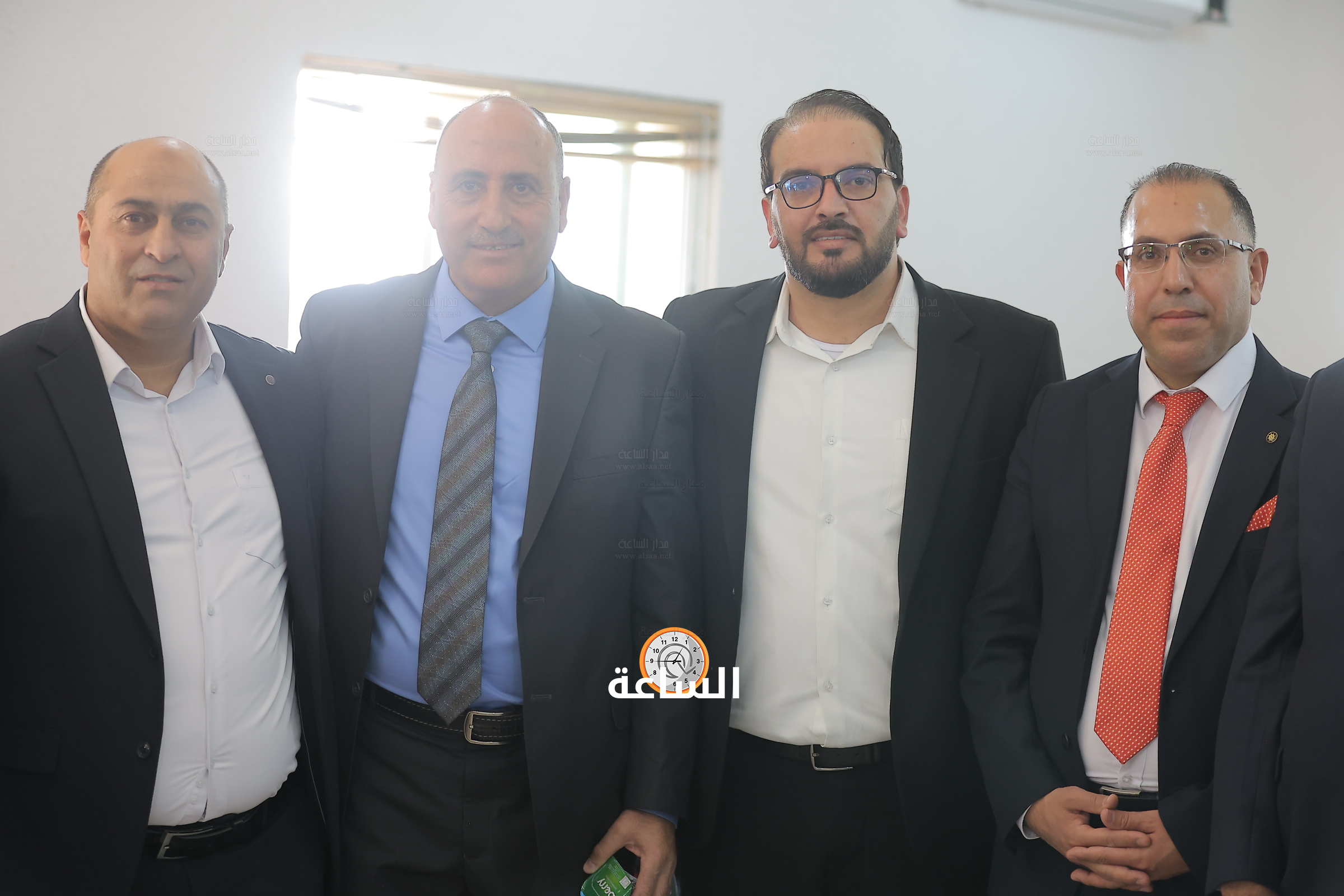Madar Al-Saa Images 0.1665454536887312