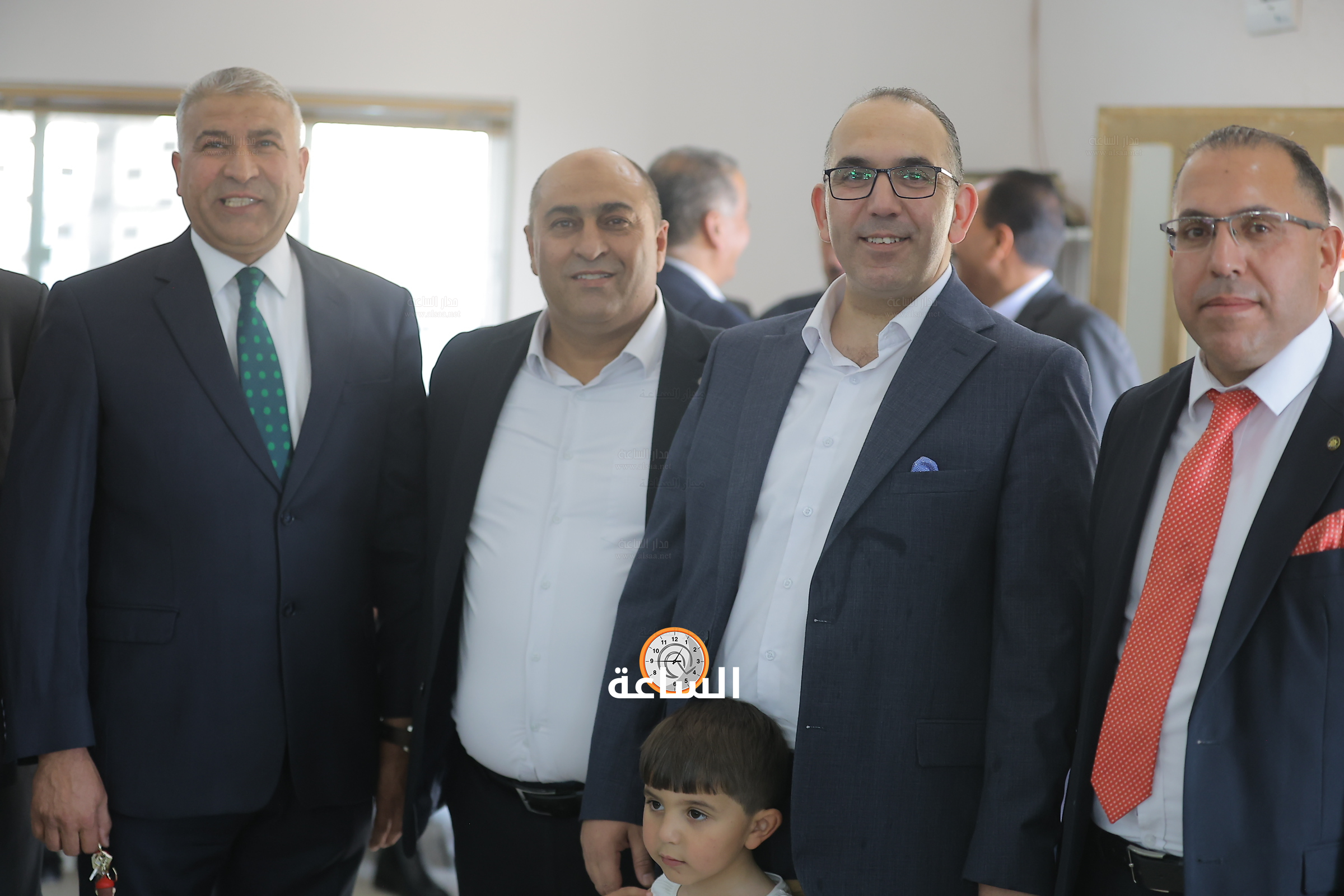 Madar Al-Saa Images 0.7390808344981774