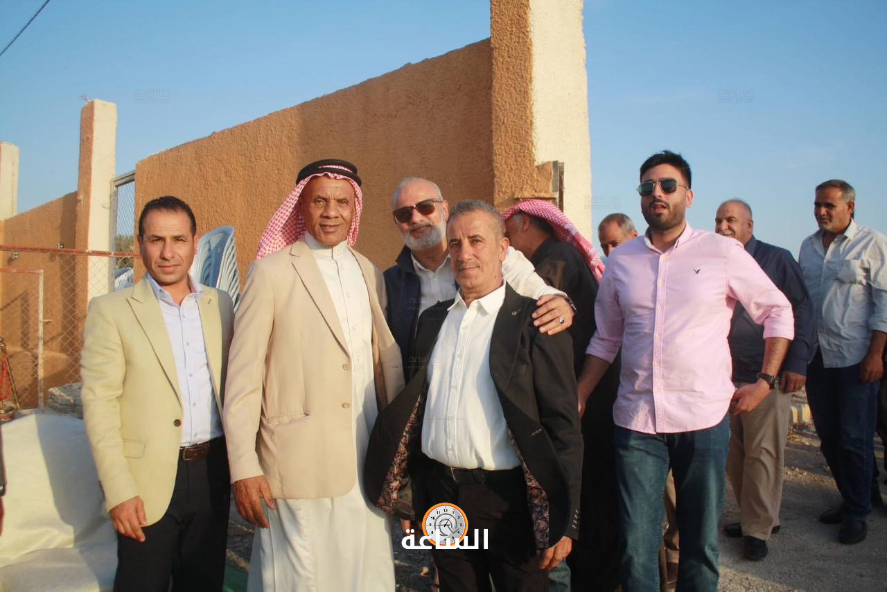 Madar Al-Saa Images 0.9794236090397084