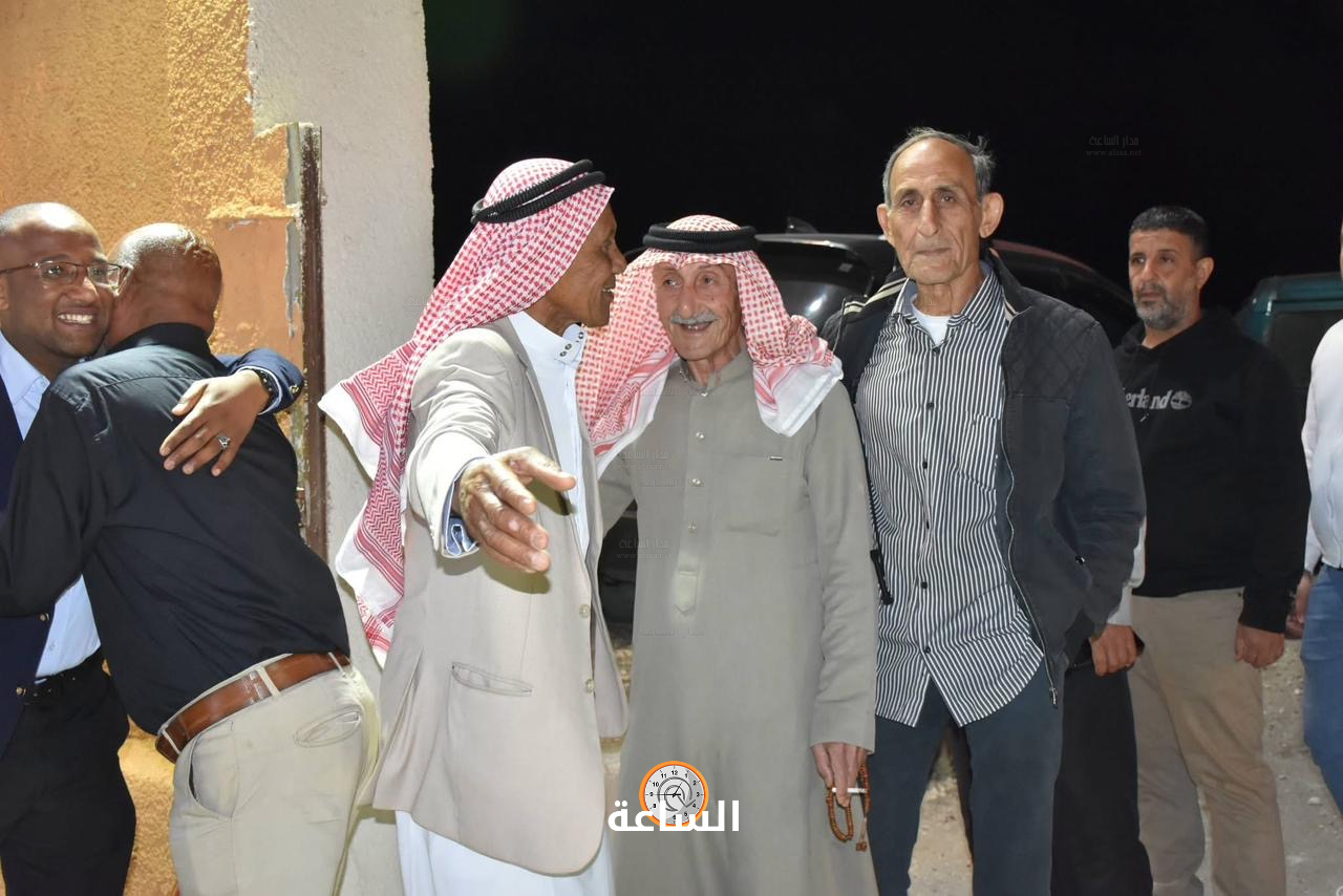 Madar Al-Saa Images 0.5853306064824956