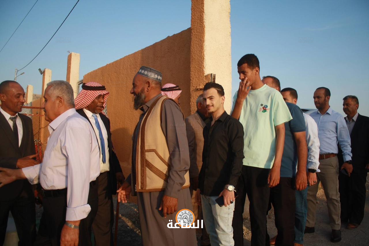 Madar Al-Saa Images 0.01563455047828144