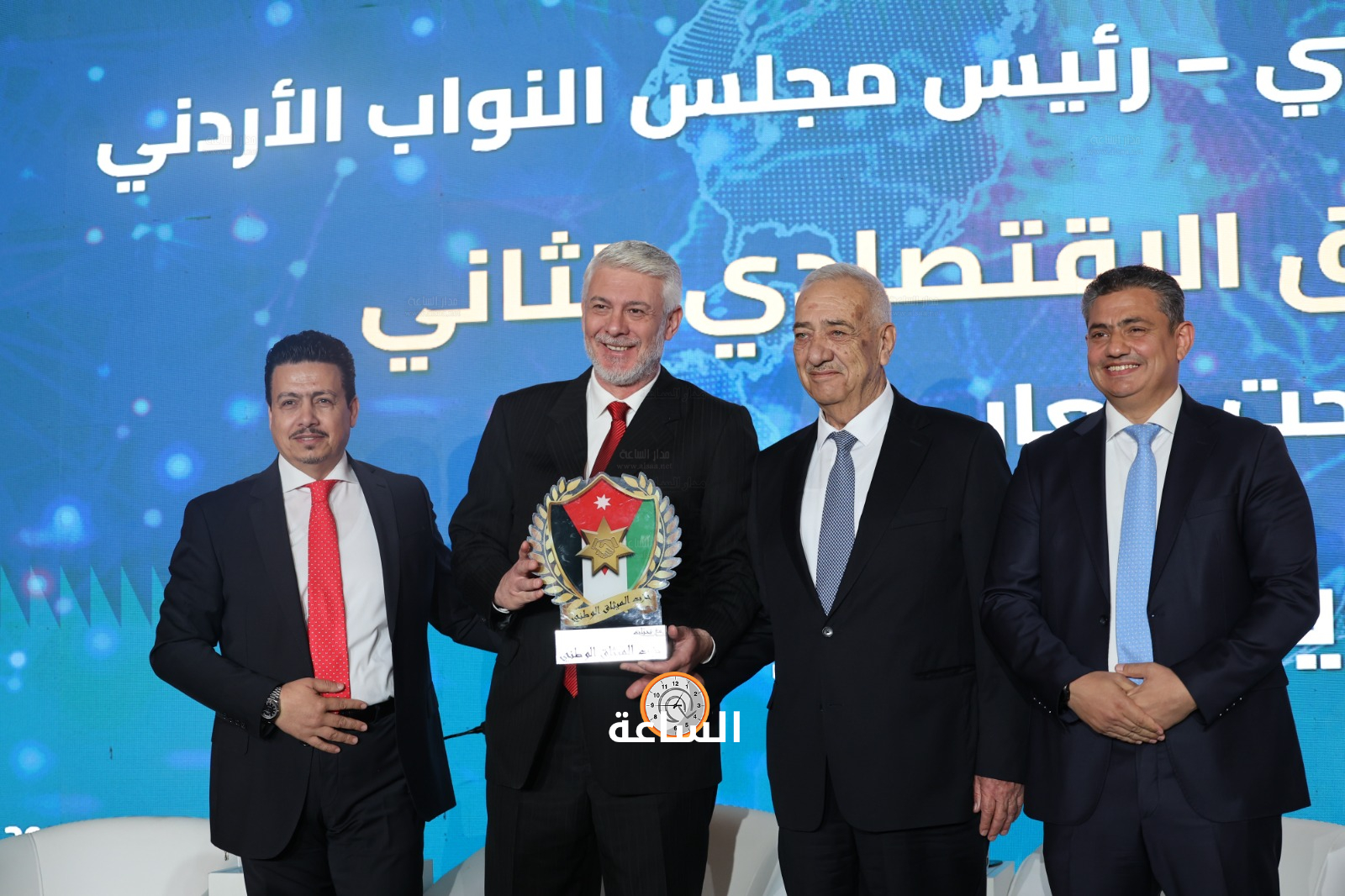Madar Al-Saa Images 0.18293307608324283
