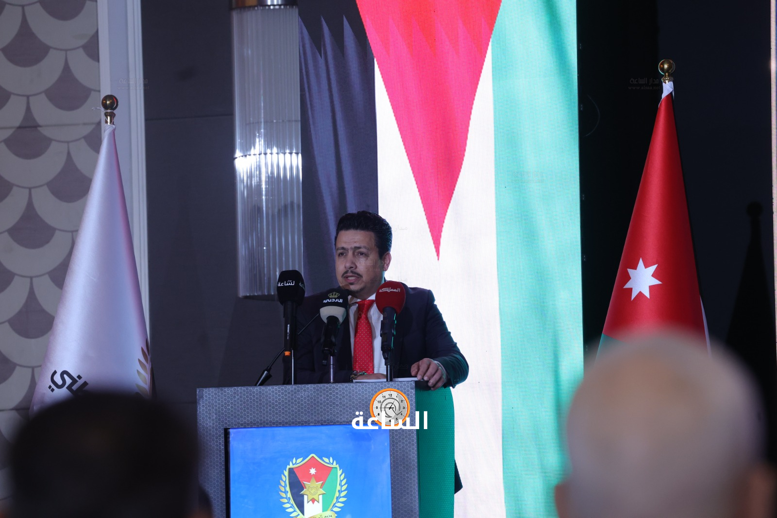 Madar Al-Saa Images 0.6841555520954772