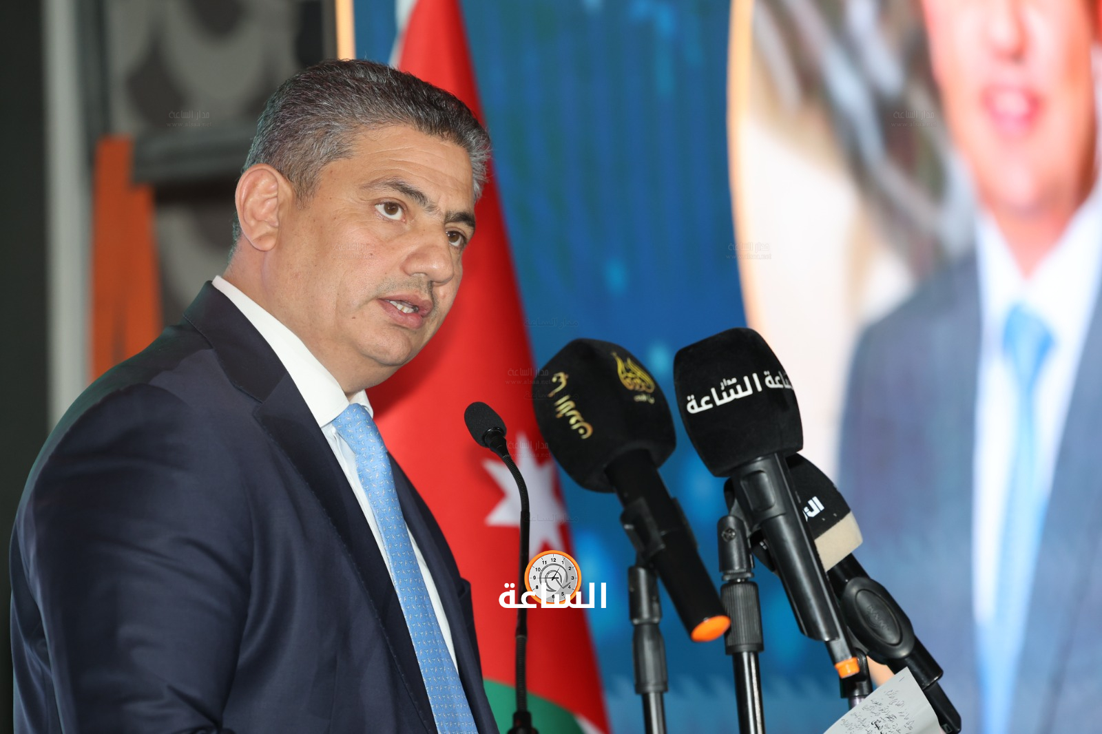 Madar Al-Saa Images 0.42344977844580056