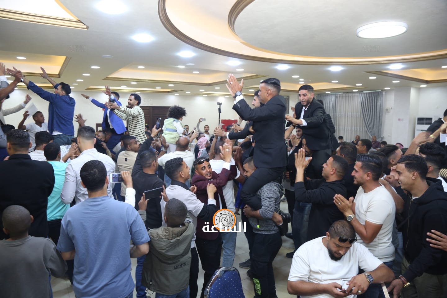 Madar Al-Saa Images 0.228221766624075