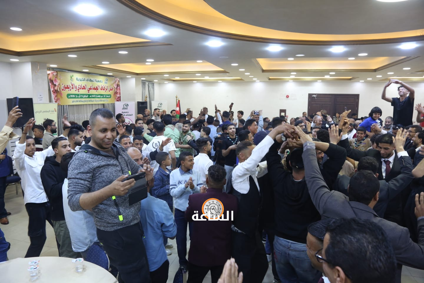 Madar Al-Saa Images 0.535093072920625